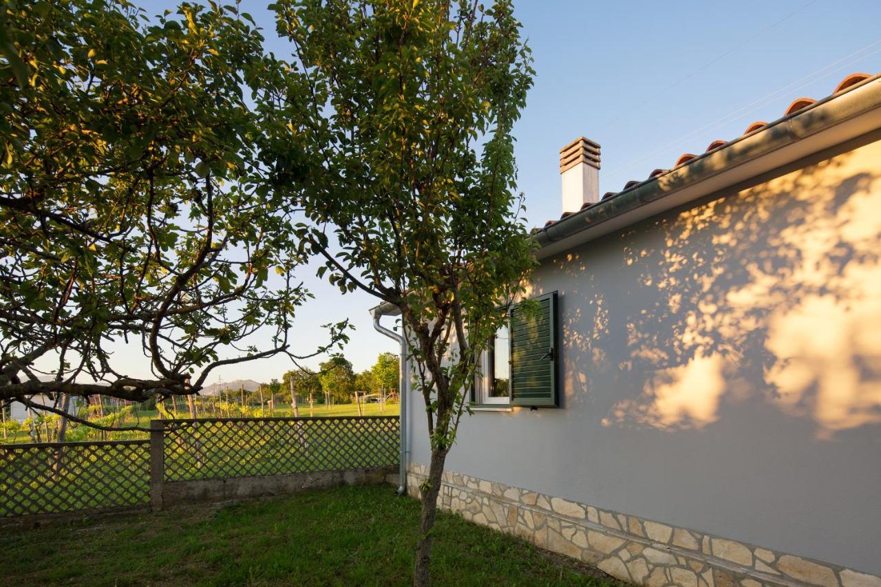 Villa Amaryllis ลาบิน ภายนอก รูปภาพ
