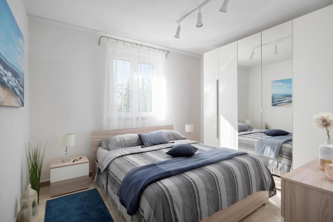 Villa Amaryllis ลาบิน ภายนอก รูปภาพ